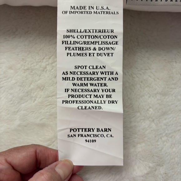 Pottery Barn Cream White Embroidered Shell Pattern Throw Pillows & Inserts Pair - Picture 9 of 12